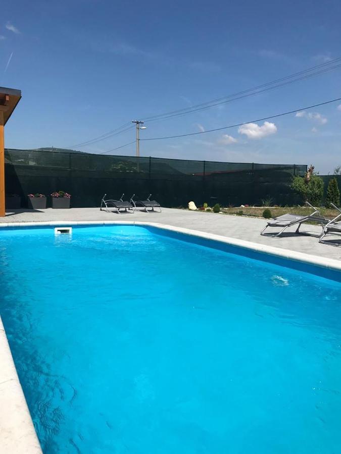 Apartmany Milovice Milovice  Zewnętrze zdjęcie