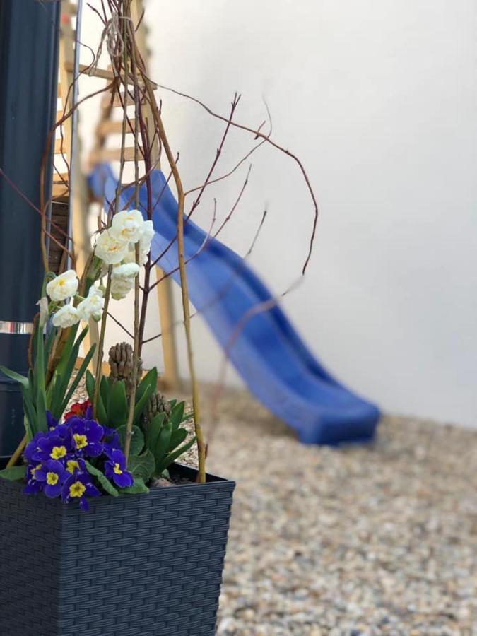 Apartmany Milovice Milovice  Zewnętrze zdjęcie